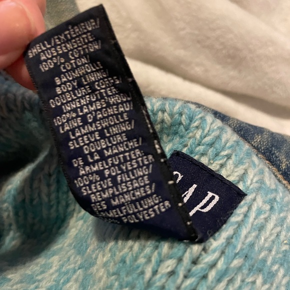 GAP Jean Jacket in Size Large - Picture 2 of 4